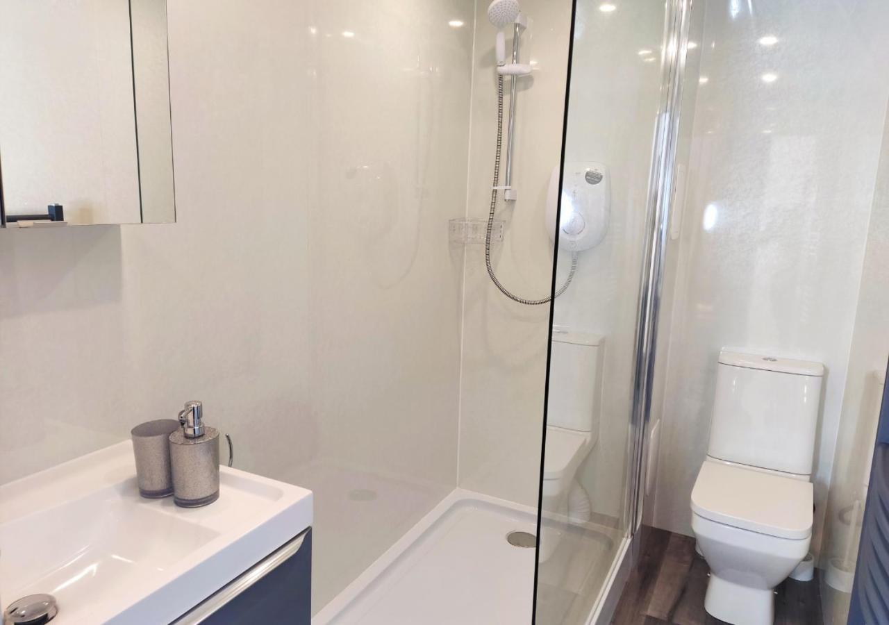 Dundee Football Stadium Apartment Ngoại thất bức ảnh